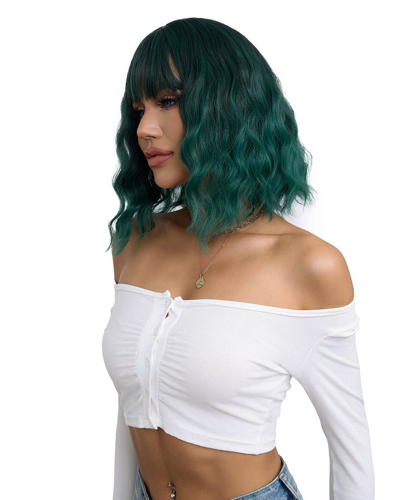 Short Wavy Synthetic Wig with Ombre Green Bangs for a Trendy Look