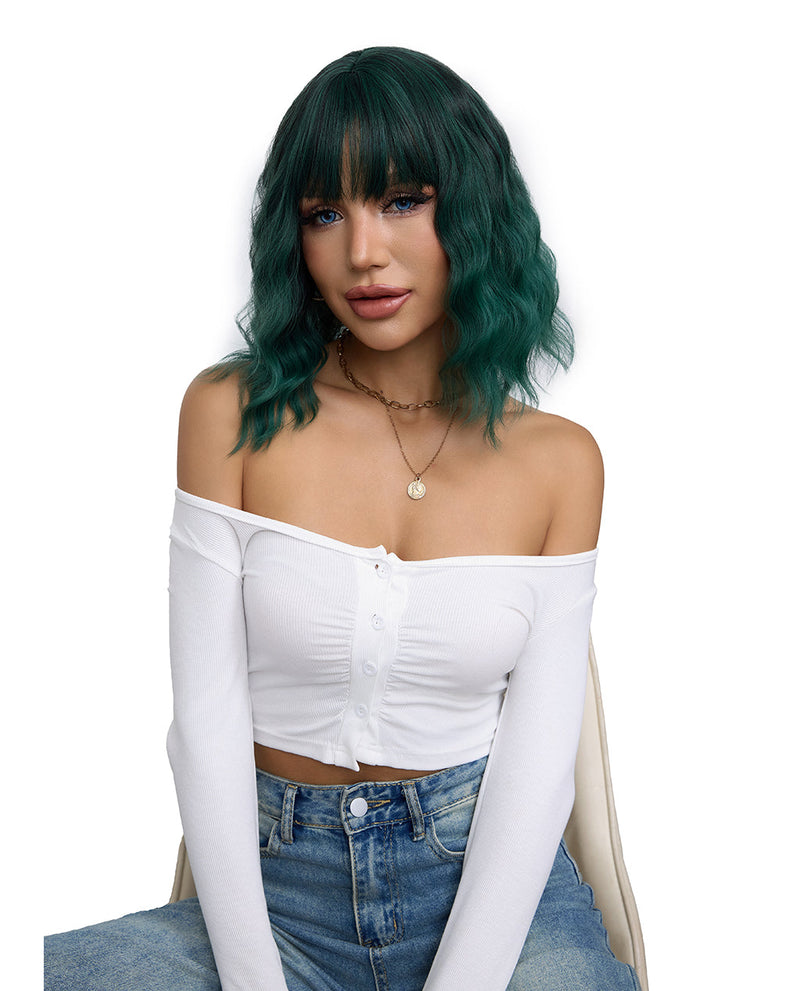 Short Wavy Synthetic Wig with Ombre Green Bangs for a Trendy Look