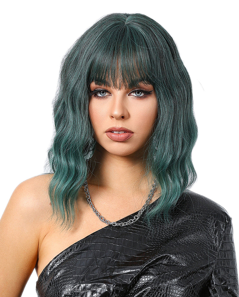 Short Wavy Synthetic Wig with Ombre Green Bangs for a Trendy Look